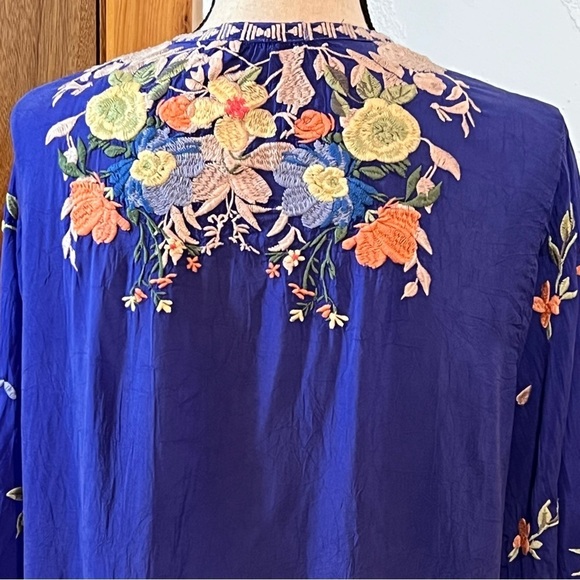 Johnny Was Blue Taifa 3/4 Sleeve Embroidered Top Sz-L - Picture 9 of 13
